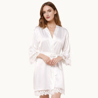 Soft Glam Moments: Floral Lace Bridal Robe for Effortless Wedding Morning Elegance