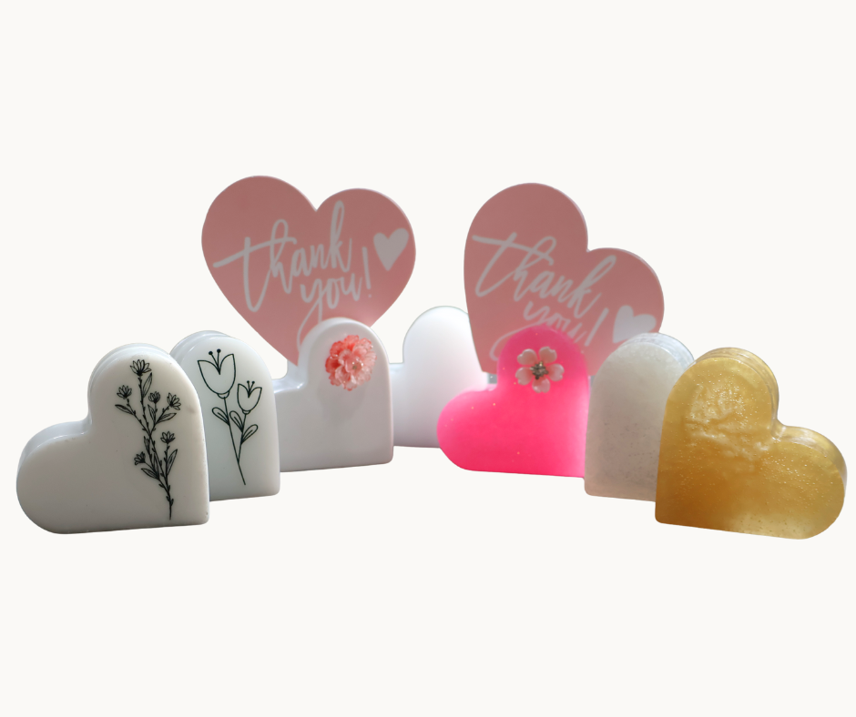 Heart Resin Place Card Holders – Wedding Table Name Holders | Menu, Photo & Card Display Stand