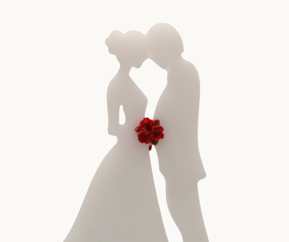 Resin Bride & Groom Candle Holder – Custom Floral Centre | Wedding Keepsake & Romantic Décor