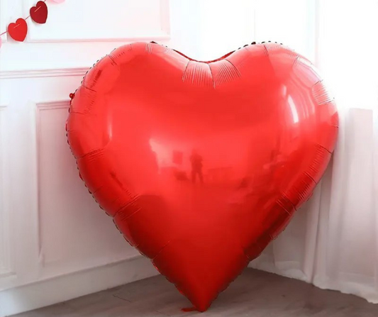Oversize Red heart-shaped balloon 